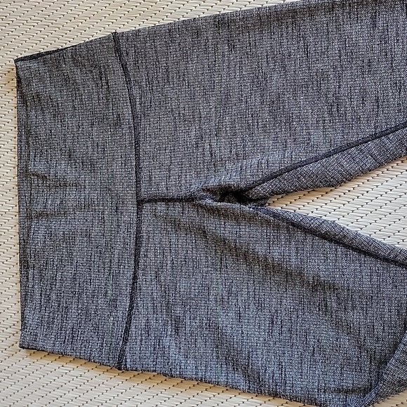 Lululemon Women's High-Rise Pant - Picture 2 of 8